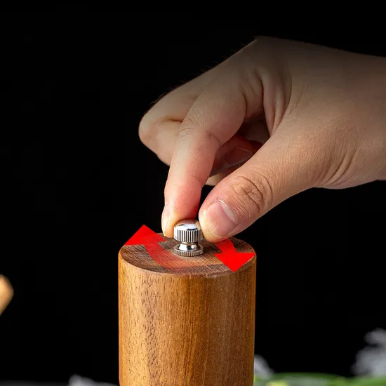 Kitchen Appliance Acacia Wood Salt and Pepper Grinder Set