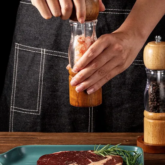 Stylish Versatile Rubber Wood Pepper and Salt Grinder for Kitchen