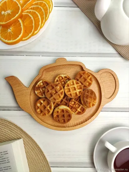 Tea-Pot Shaped Beech Wood Snack Dessert Plate