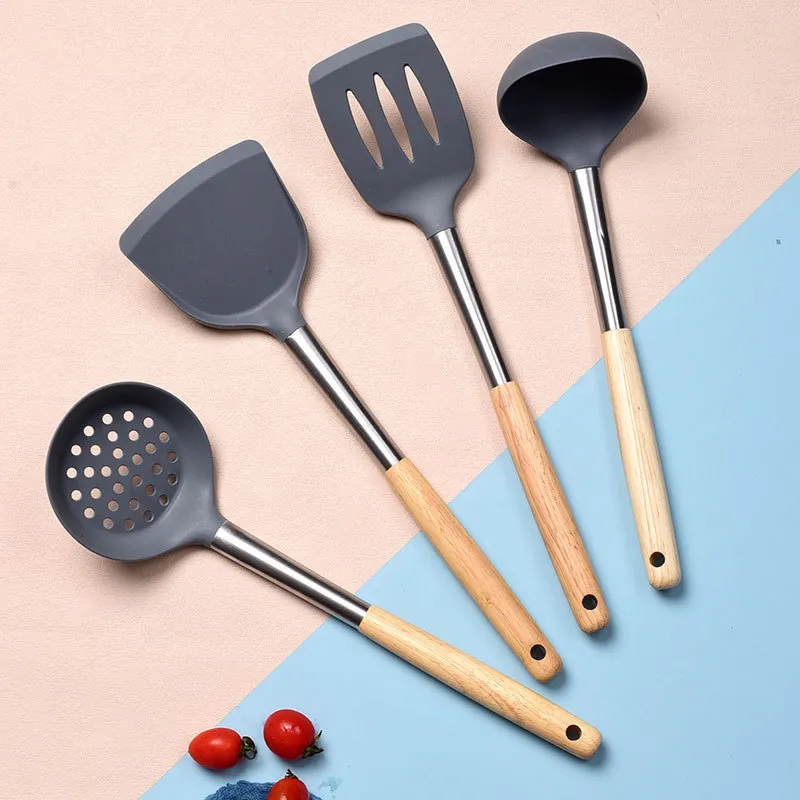 Food Grade Heat Resistant Silicone Kitchen Utensils Frying Cooking Shovel with Wooden Handle
