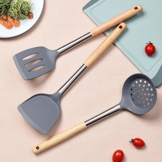 Food Grade Heat Resistant Silicone Kitchen Utensils Frying Cooking Shovel with Wooden Handle