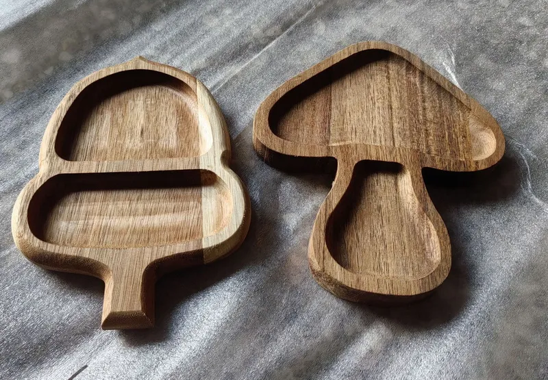 Stylish Mushroom and Acorns Shaped Acacia Wood Serving Plates for Snack / Nuts