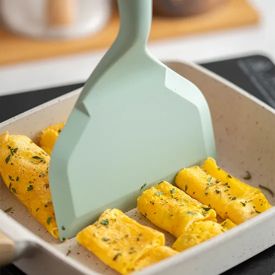 Beech Handle Non-Stick Wide Silicone Jade Burning and Frying Shovel for Kitchen