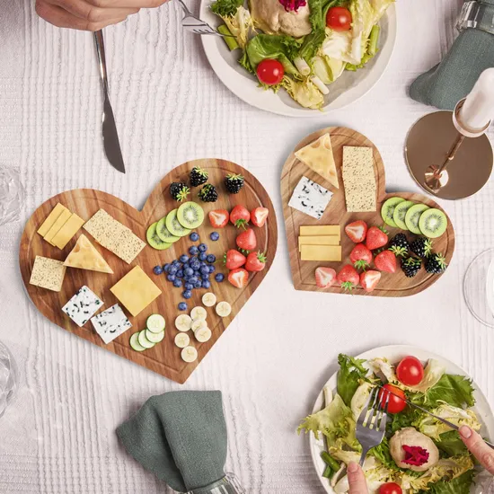 Heart Shape Acacia Wood Cutting Board Serving Board Set of 2