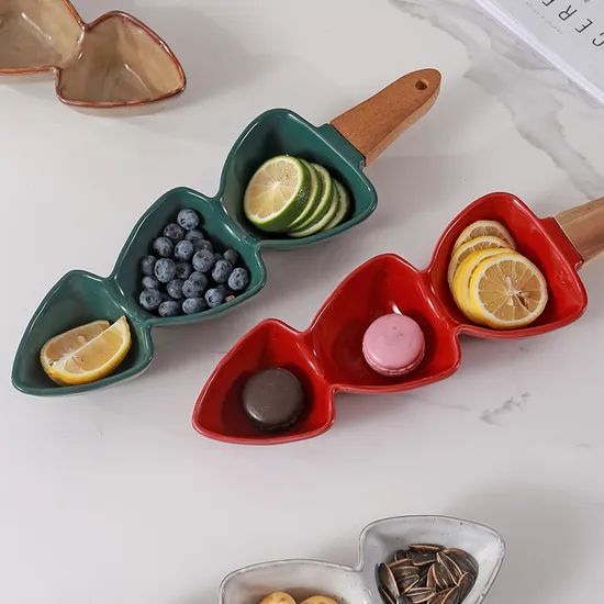 European Creative Ceramic Portion Bowl Snack Bowl with Wooden Handle