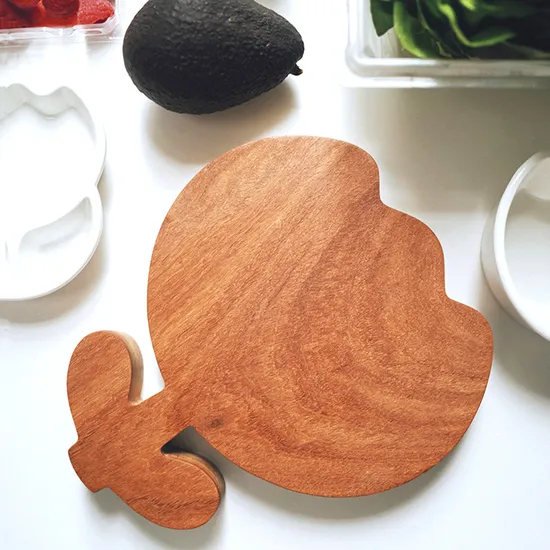 Manufacture Flower Shaped Ebony Wooden Cutting Board Serving Board with Handle