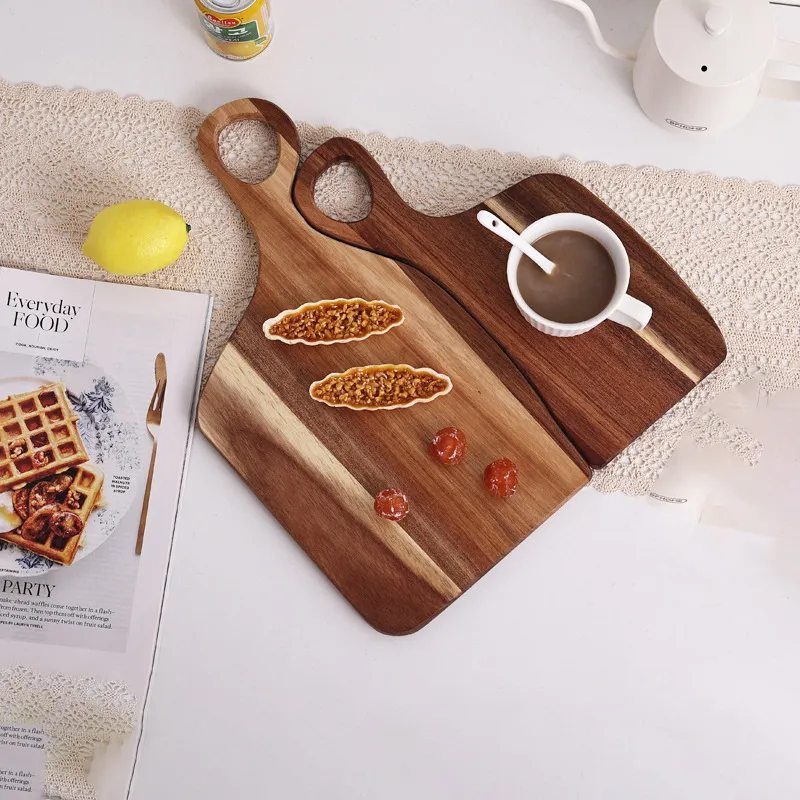 Decorative Irregular Shape Acacia Wood Serving Board for Lovers