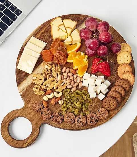Custom Round Shape Wood Kitchen Cutting Board with Hanging Hole
