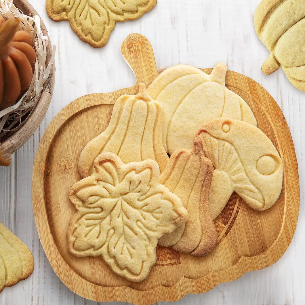 Halloween Pumpkin GOST Bamboo Plate Wooden Tray for Dinner / Fruits / Snack / Desserts/ Candies